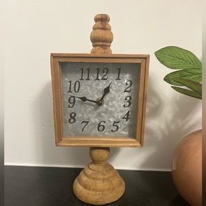 Standing Wood Clock - Home Decor - Shelf Table Clock - Clock works with battery